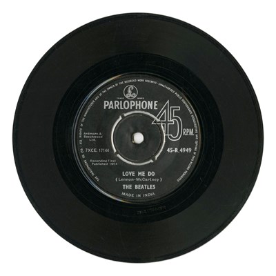 Lot 192 - The Beatles Love Me Do 7 Inch Parlophone Single (India)